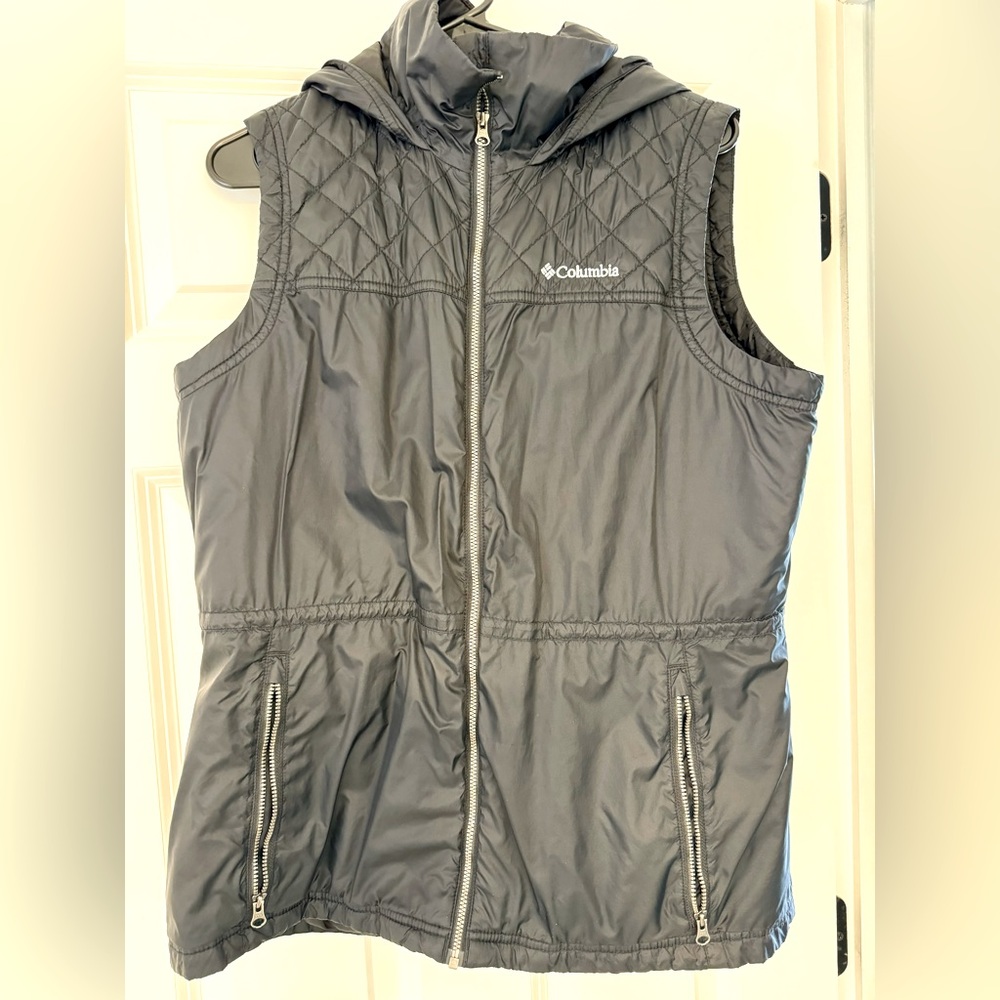 Columbia Hooded Vest-Like new Women’s XL